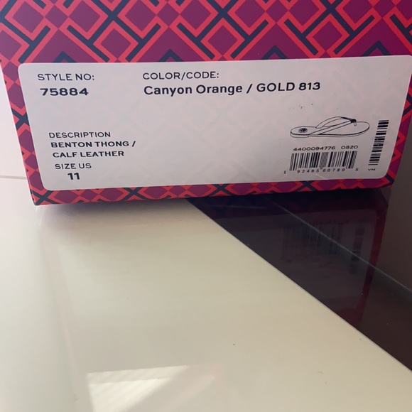 Brand new size 11 Tory Burch slippers  SOLD SOLD - Picture 4 of 4